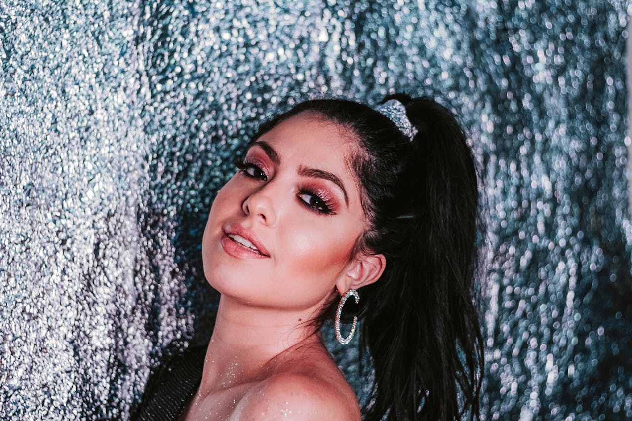 Attach Ponytail Extensions to Black Hair - INH HAIR