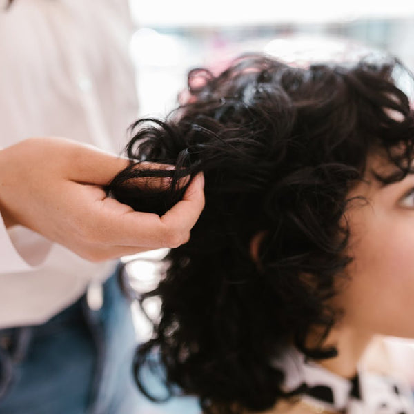 How to Put in Clip-In Hair Extensions
