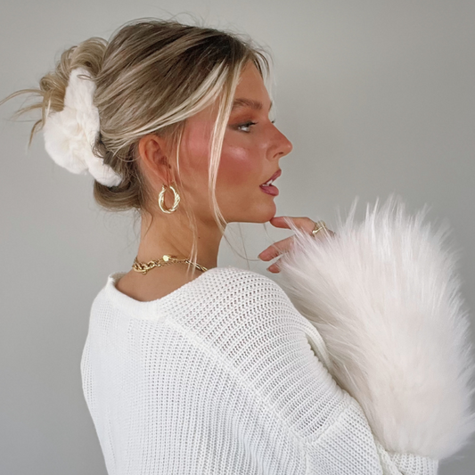 5 Winter Hairstyles with Claw clips